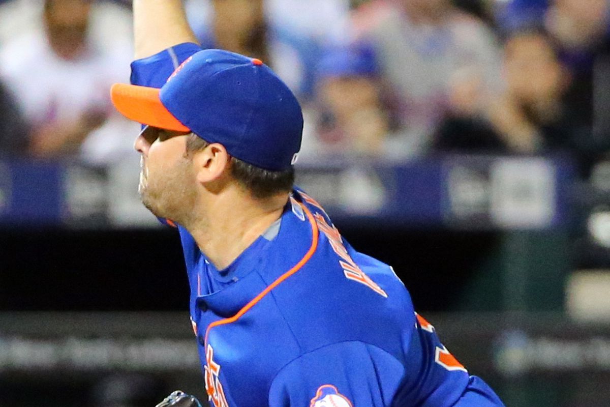 Matt Harvey pitches in the Mets' 11-2 loss to the Yankees Sunday, Sept. 20, 2015