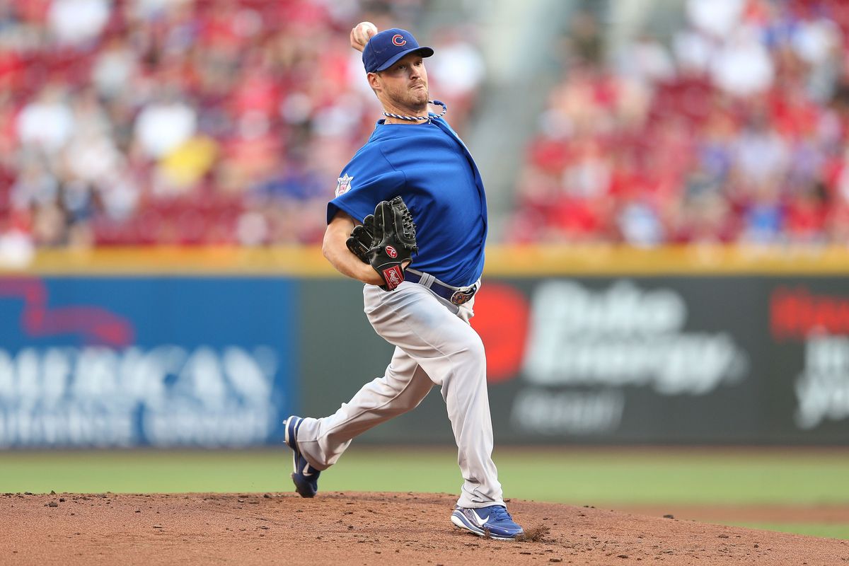 Travis Wood of the Chicago Cubs throws a pitch against the Cincinnati Reds at Great American Ball Park in Cincinnati, Ohio.  (Photo by Andy Lyons/Getty Images)
