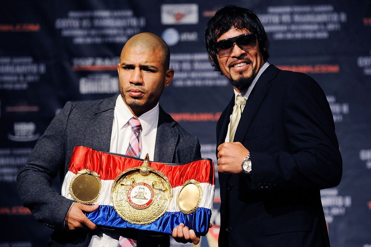 Miguel Cotto and Antonio Margarito (seen here in September) have made their rivalry very personal. (Photo by Patrick McDermott/Getty Images)