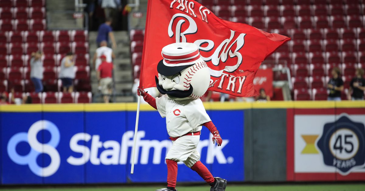 Reds erase 6-run deficit, come back to beat Rangers for second straight night