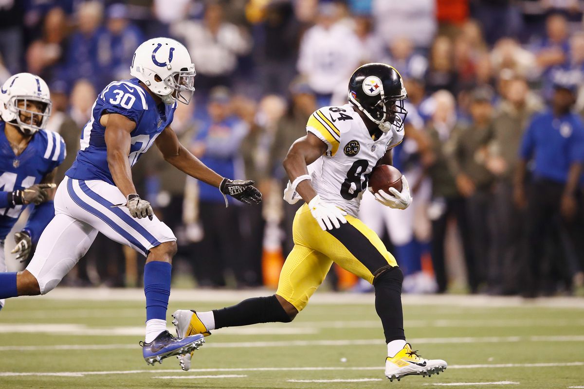 Pittsburgh Steelers v Indianapolis Colts