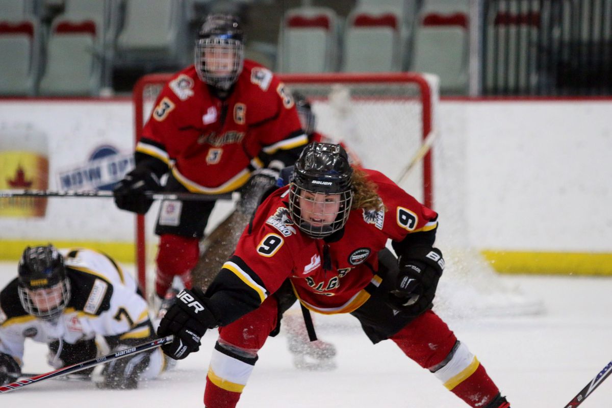 Sarah Davis makes her debut with the Canadian women's national team at the end of this month in the Women's Worlds in Malmo, Sweden.