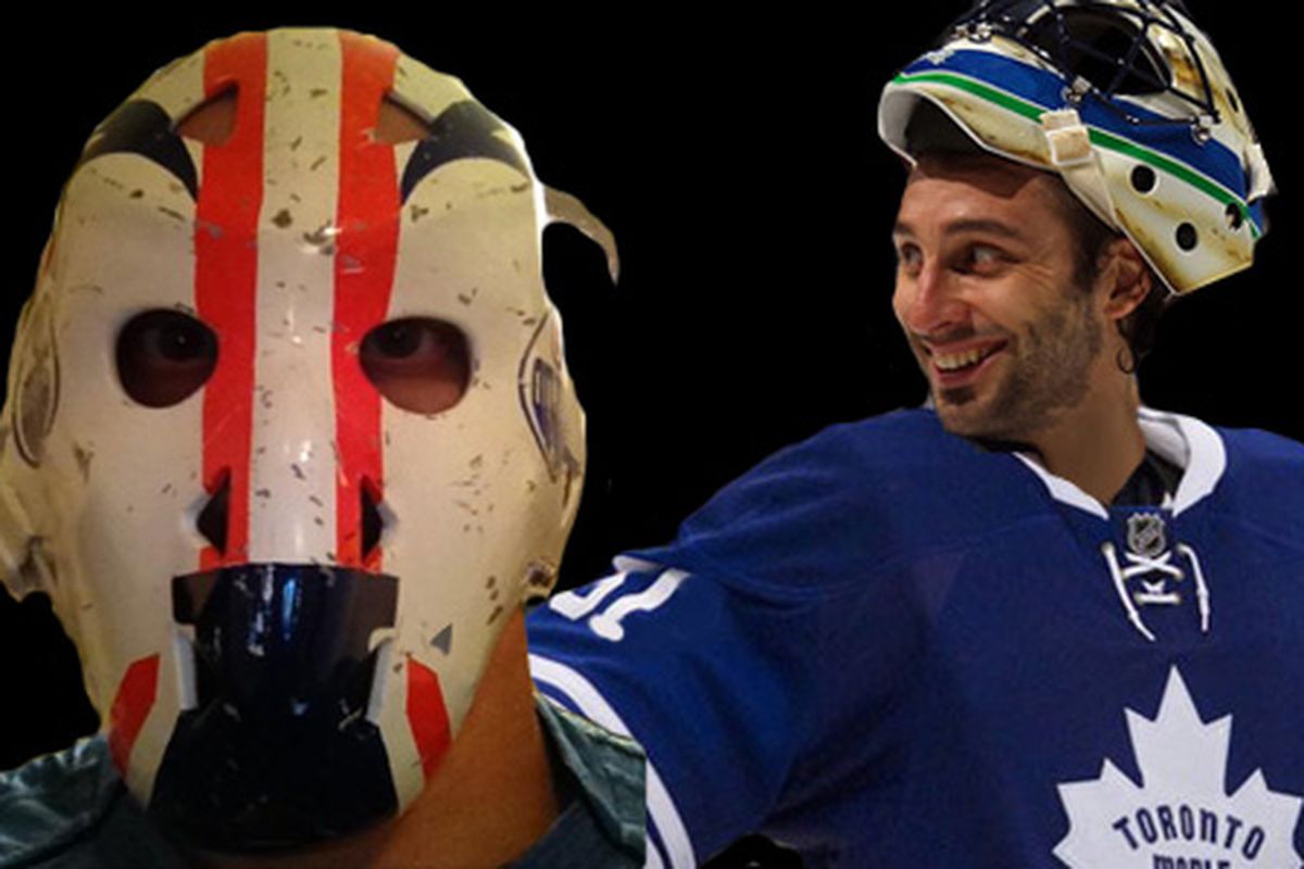 Luongo in anything but A Canucks uni just looks wrong