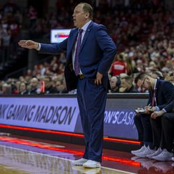 Greg Gard sporting some fresh white sneakers a part of Coaches Versus Cancer. 