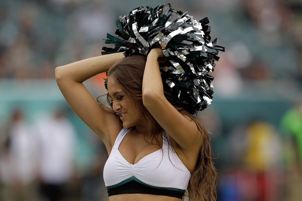 PHILADELPHIA, PA - SEPTEMBER 25: A Philadelphia Eagles cheerleader performs at Lincoln Financial Field on September 25, 2011 in Philadelphia, Pennsylvania.  (Photo by Rob Carr/Getty Images)