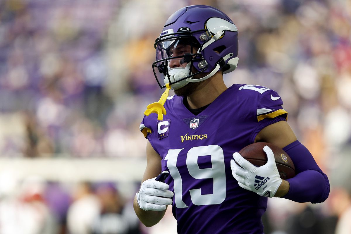 Adam Thielen #19 of the Minnesota Vikings warms up before a game against the Arizona Cardinals at U.S. Bank Stadium on October 30, 2022 in Minneapolis, Minnesota.