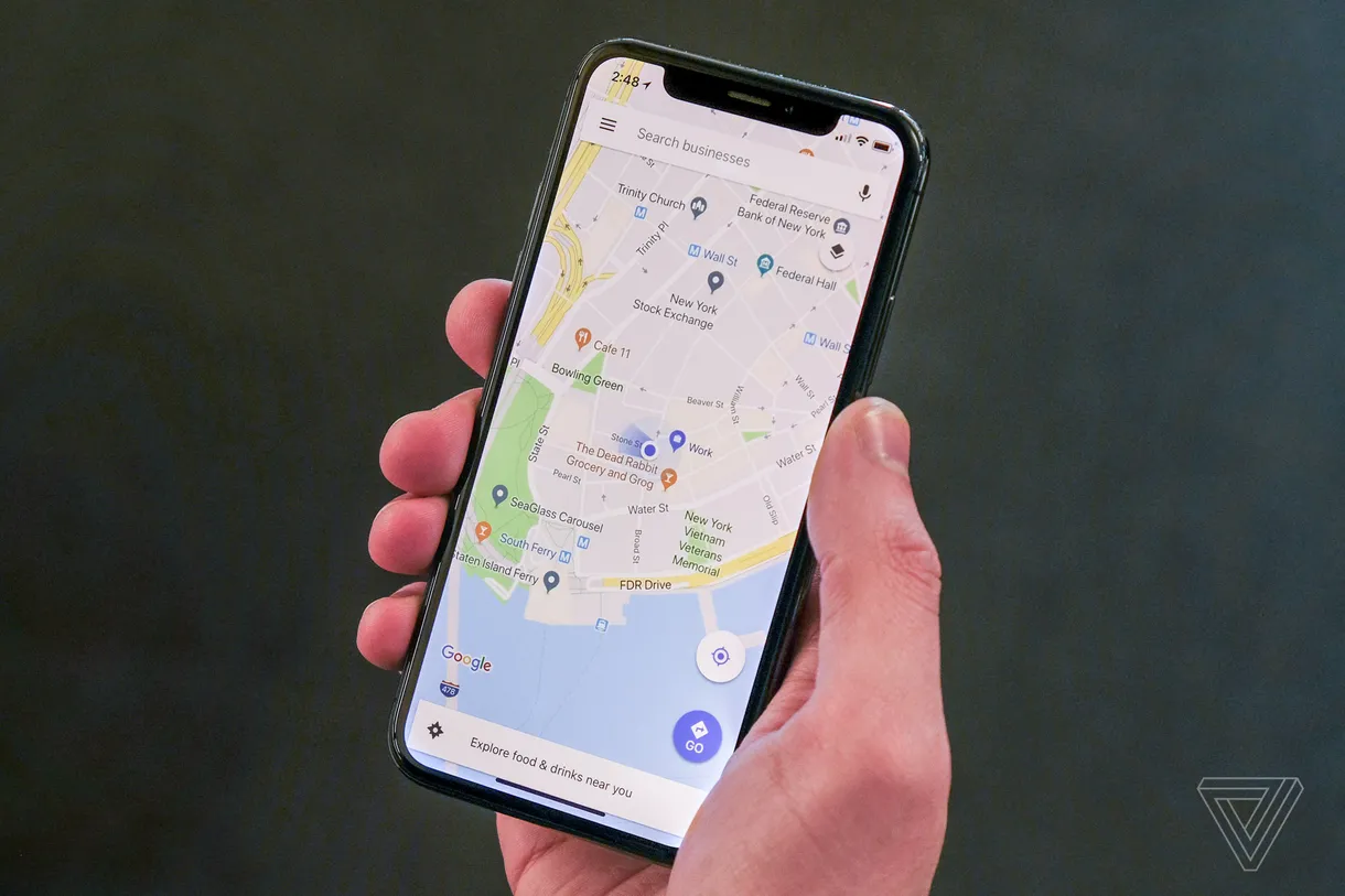 Google Maps will now let you pay for public transportation and parking through its app