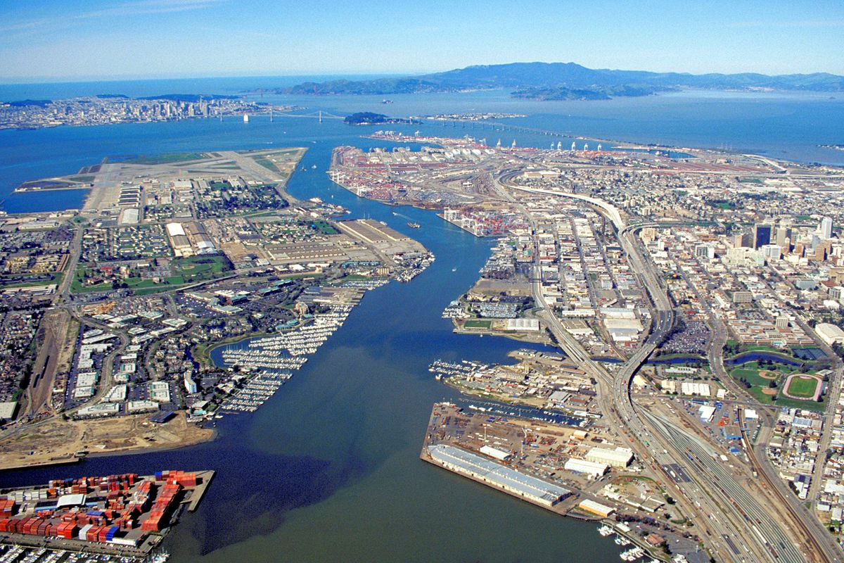 Aerial photo of Oakland