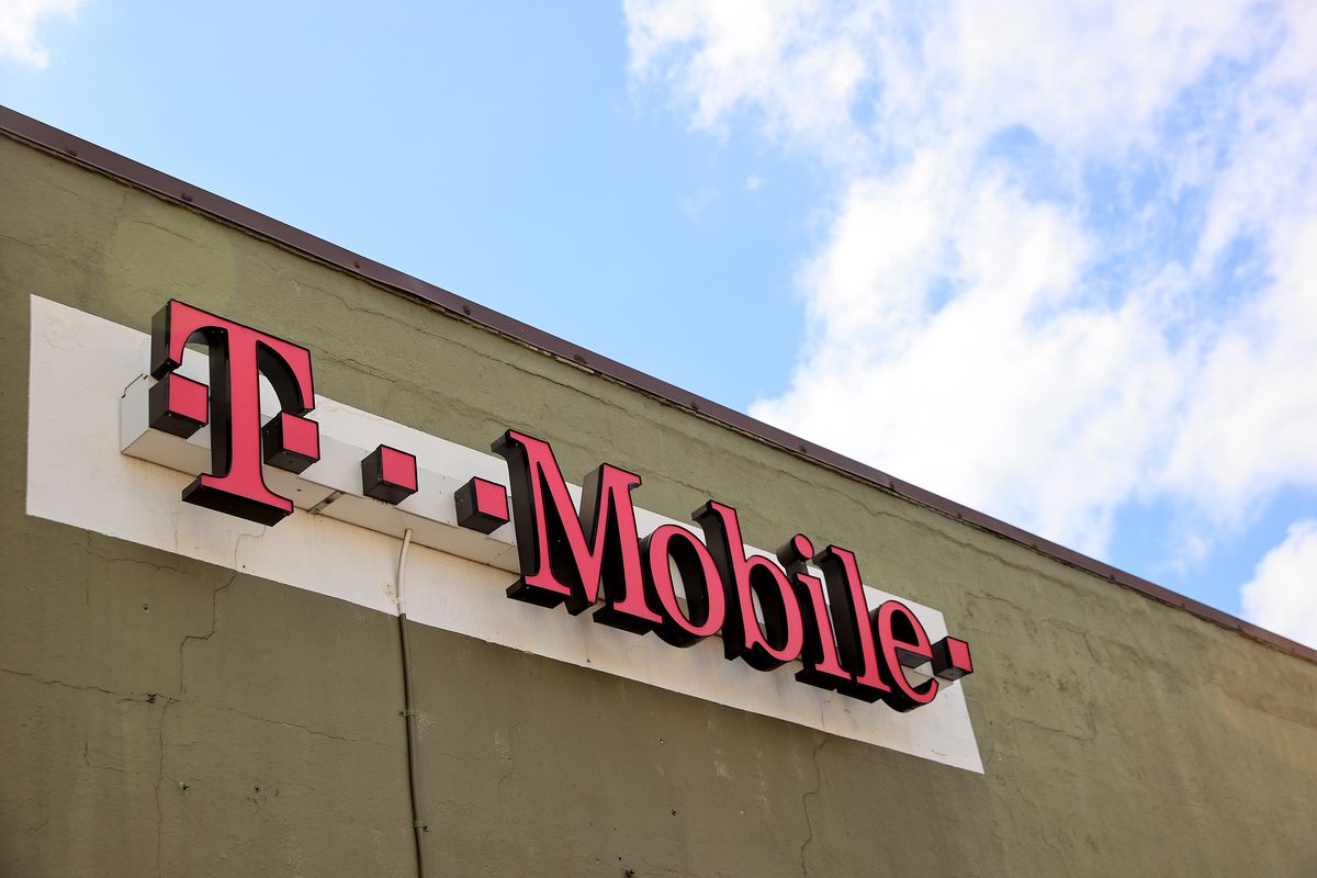 T-Mobile Data Breach Affects 40 Million People