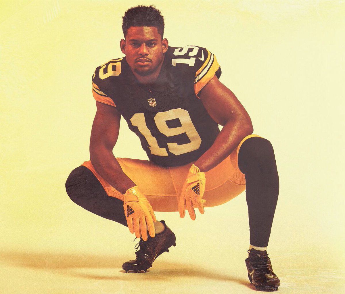 If the Steelers wear a throwback/alternate jersey, what should it