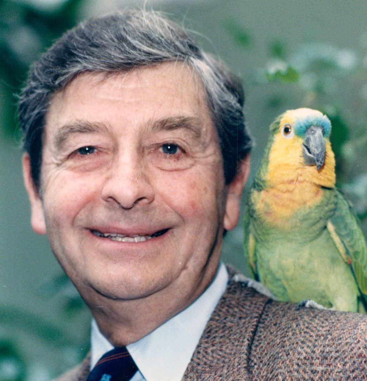 Dr. Lester Fisher at Lincoln Park Zoo in 1988.