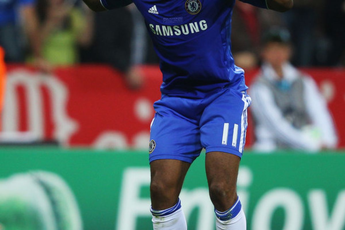 Didier Drogba demonstrating his disbelief at Hazard's ability to say nothing time and again.
