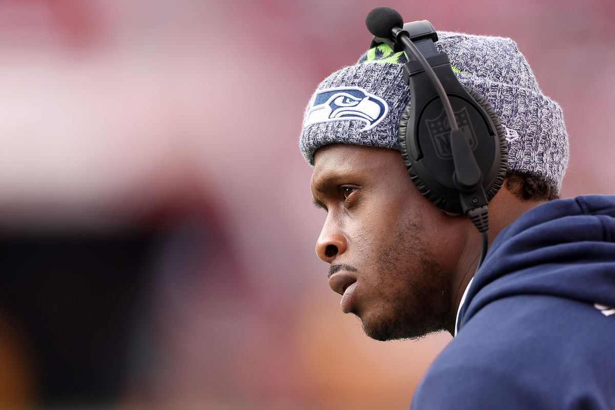 Geno Smith #7 of the Seattle Seahawks looks on during the first half in the game against the San Francisco 49ers at Levi’s Stadium on December 10, 2023 in Santa Clara, California.