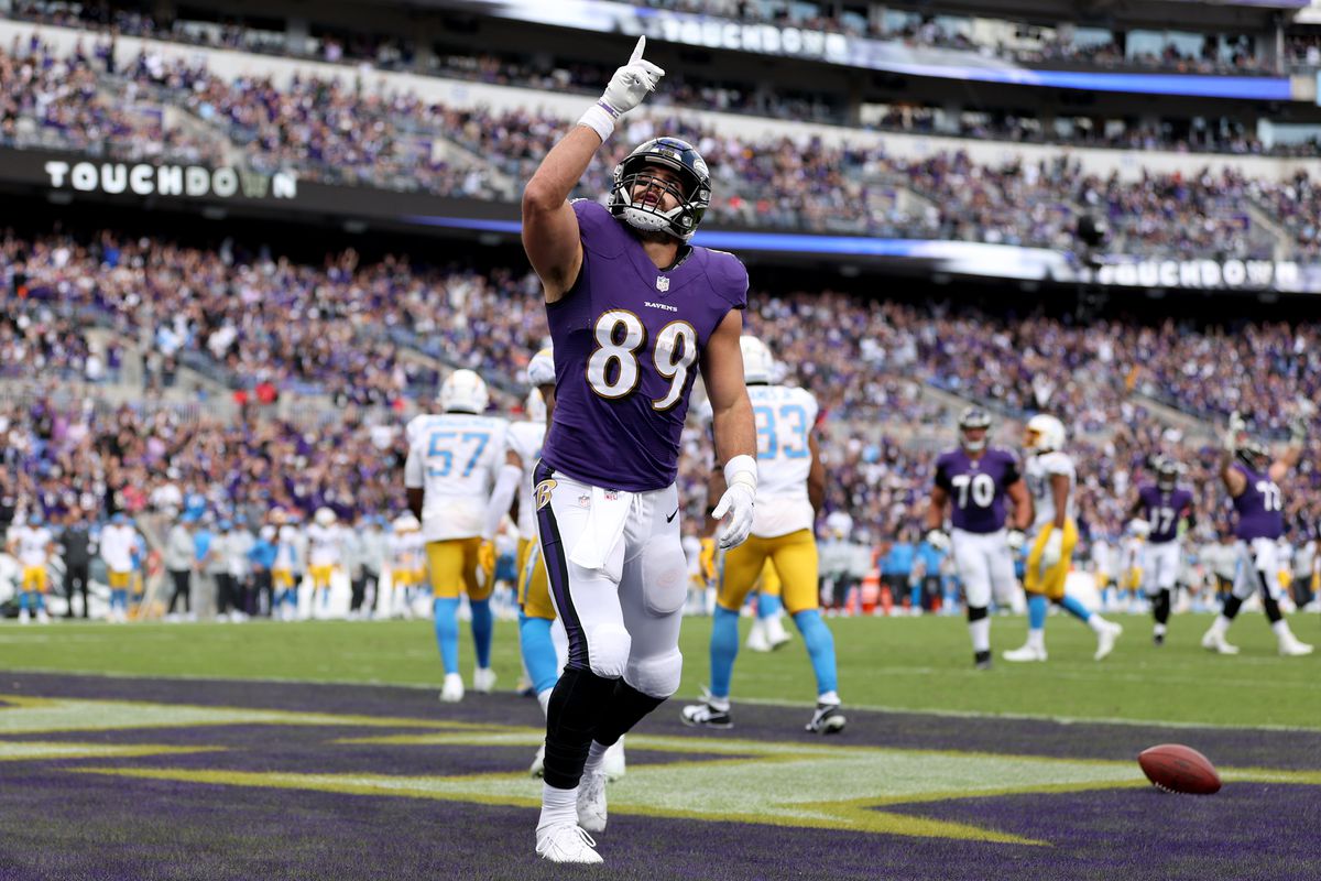 Mark Andrews #89 of the Baltimore Ravens celebrates a touchdown reception during the third quarter against the Los Angeles Chargers at M&amp;T Bank Stadium on October 17, 2021 in Baltimore, Maryland.