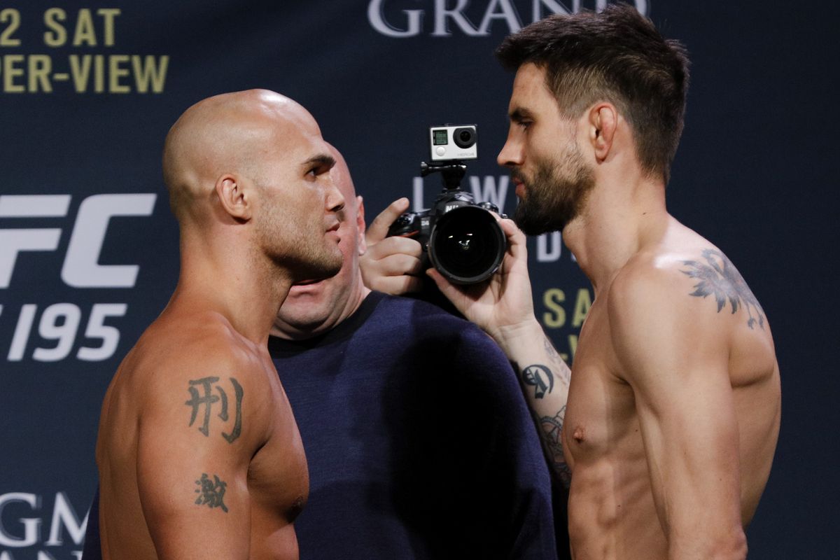 Robbie Lawler and Carlos Condit face off in the UFC 195 main event Saturday night.