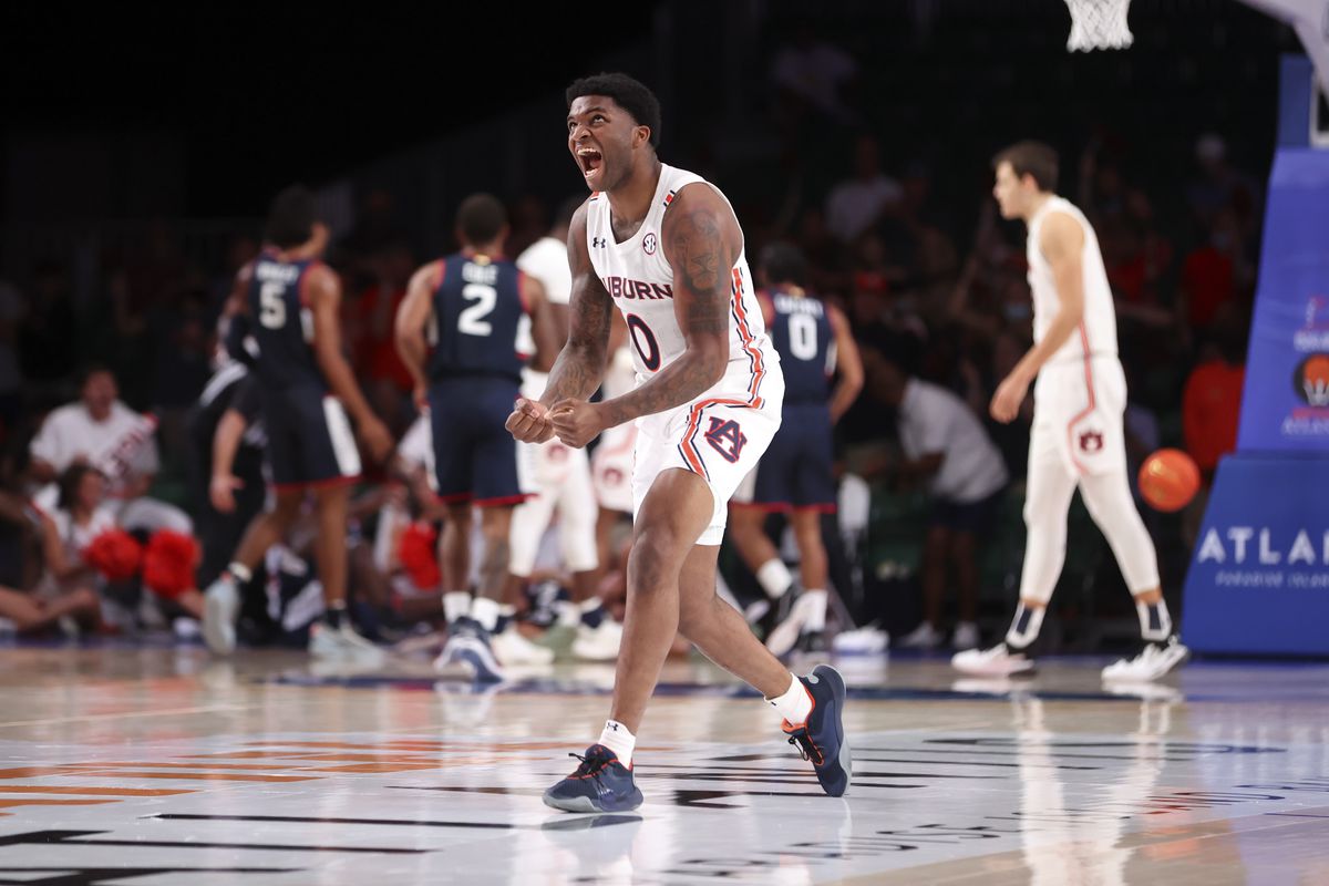 NCAA Basketball: Connecticut at Auburn