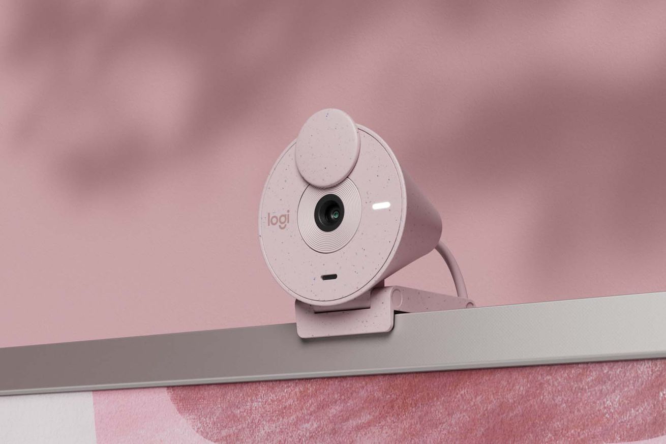 Logitech Brio 300 webcam mounted to a monitor.
