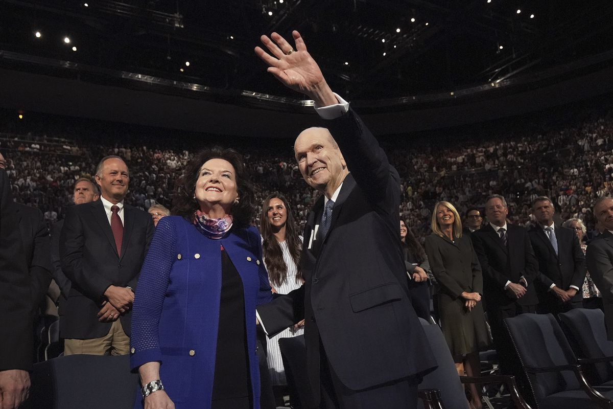 President Russell M. Nelson of The Church of Jesus Christ of Latter-day Saints and his wife, Sister Wendy Nelson, wave to students after a devotional at Brigham Young University’s Marriott Center in Provo, Utah, on Tuesday, Sept. 17, 2019.
