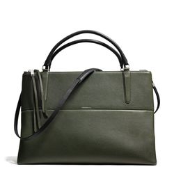 <a href="http://f.curbed.cc/f/Coach_SP_102413_boroughbag">The large borough bag</a> in pebbled leather, $798