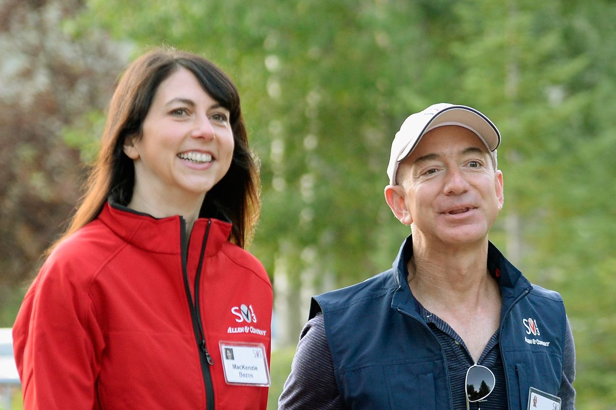 MacKenzie Bezos and Jeff Bezos.