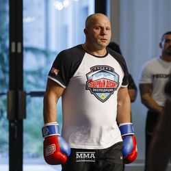 Fedor pauses during Bellator workouts.