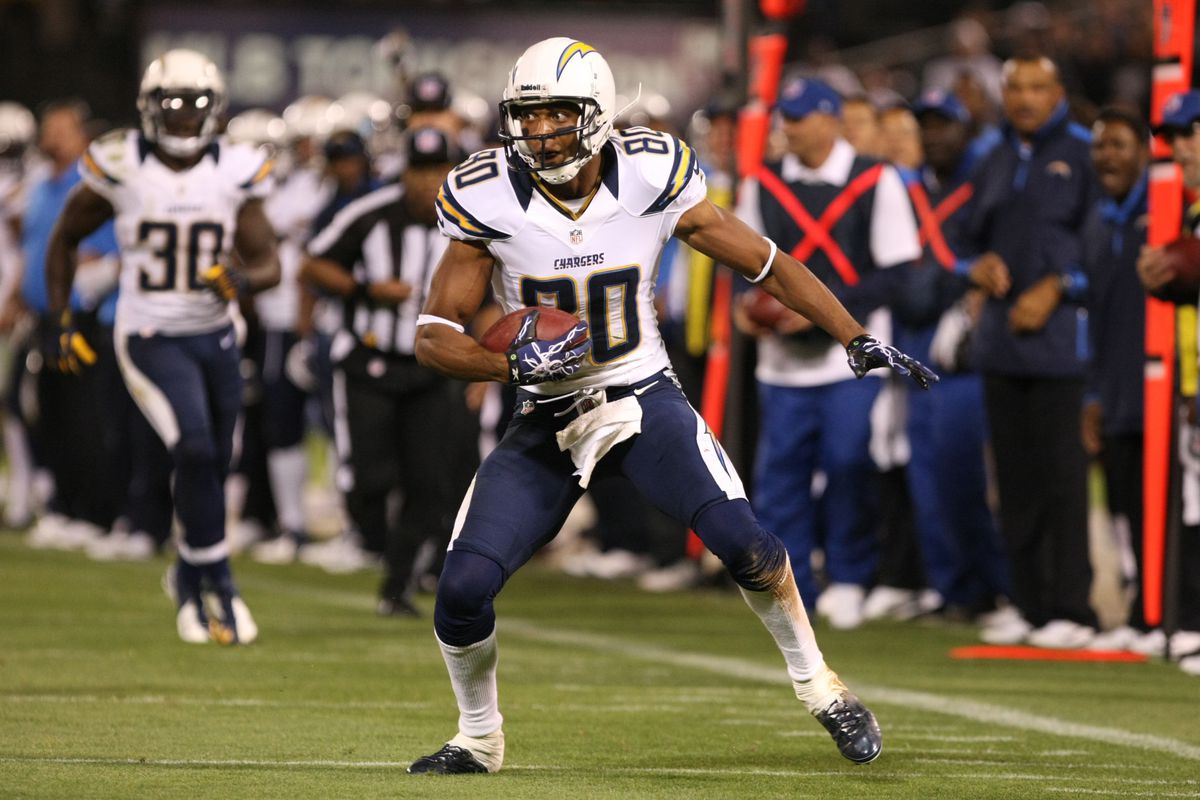 Oakland, CA, USA; San Diego Chargers wide receiver Malcom Floyd (80) runs with the ball against the Oakland Raiders during the fourth quarter at O.co Coliseum. The Chargers defeated the Raiders 22-14. Mandatory Credit: Kelley L Cox-US PRESSWIRE