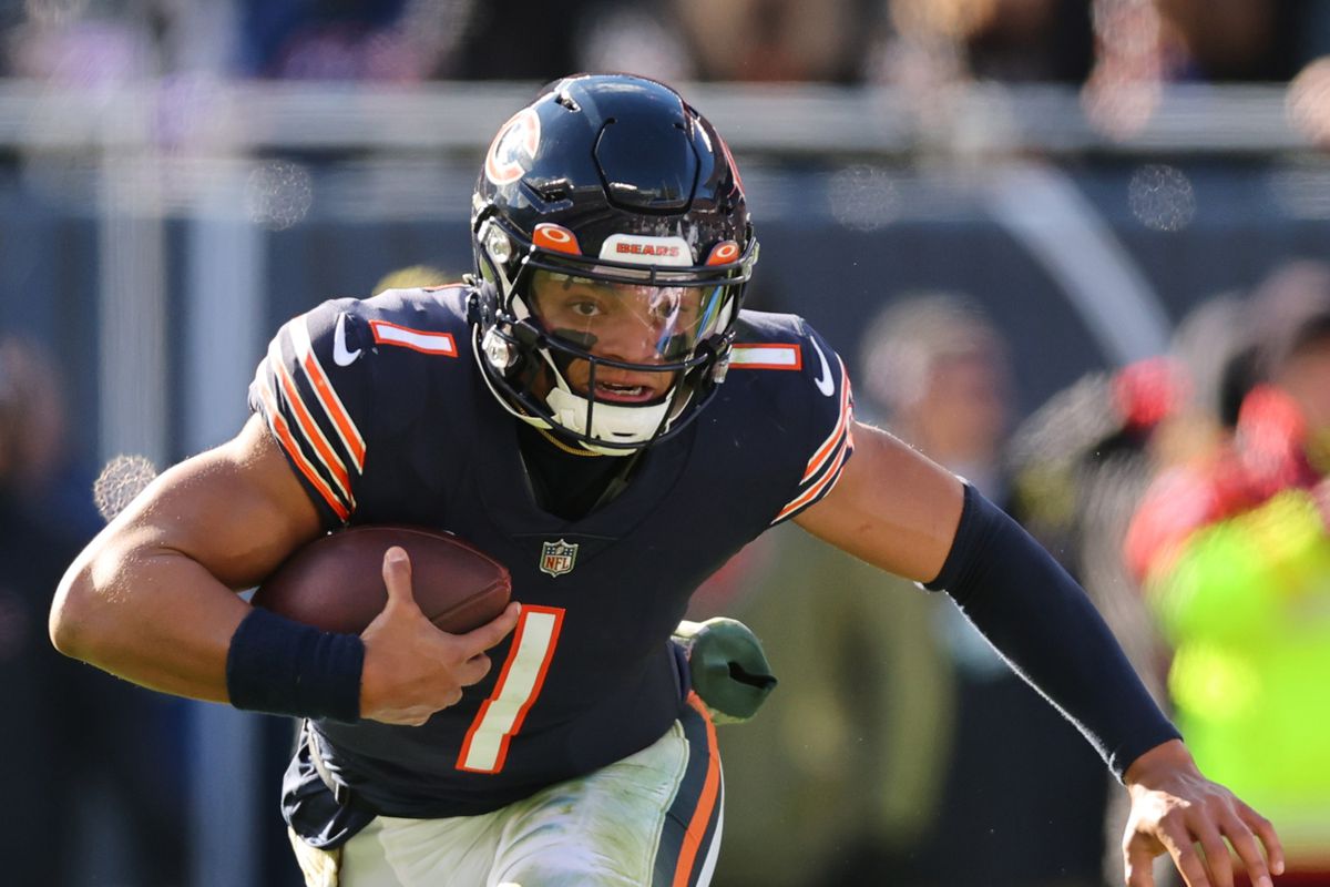 Justin Fields makes more history for the Bears - Windy City Gridiron