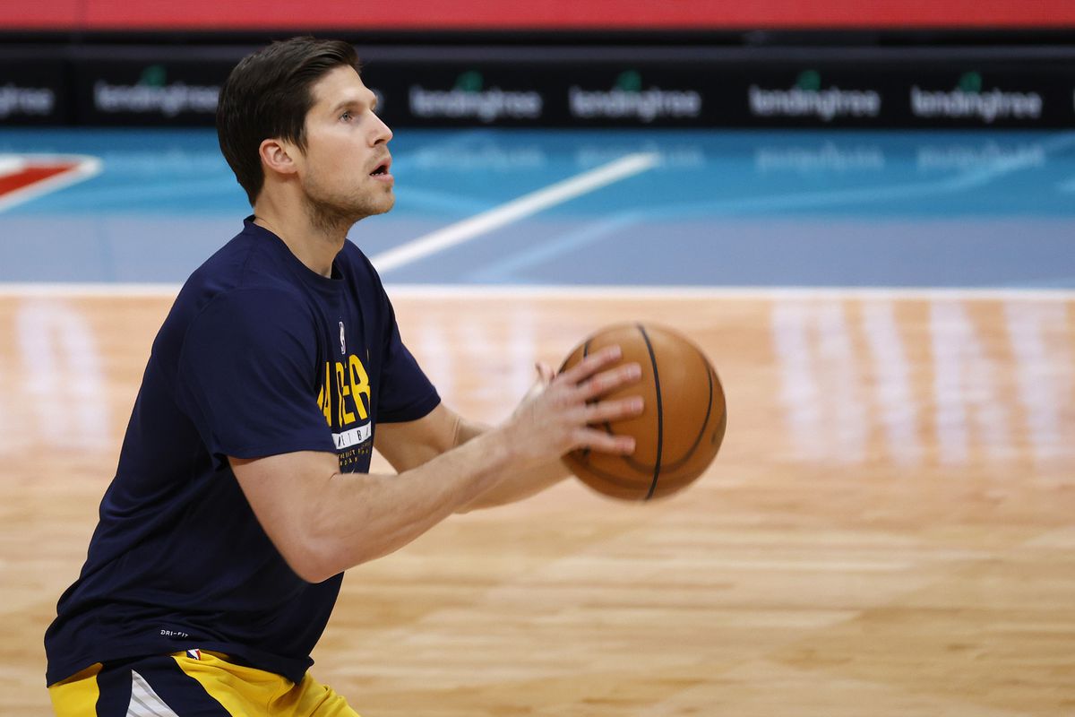 Doug McDermott #20 of the Indiana Pacers warms up prior to their game against the Charlotte Hornets at Spectrum Center on January 29, 2021 in Charlotte, North Carolina.