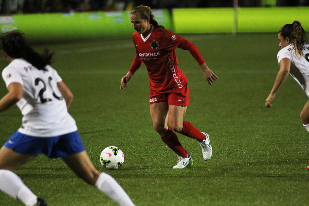 Rachel Van Hollebeke made the cross that lead to Portland's third goal in a 3-3 draw Sunday night in her final home match of an illustrious career.