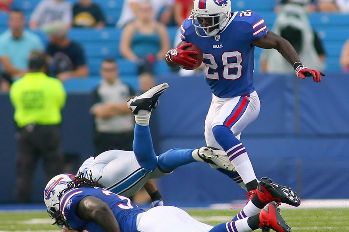ORCHARD PARK, NY - SEPTEMBER 01: C.J. Spiller #28 of the Buffalo Bills runs against the Detroit Lions at Ralph Wilson Stadium on September 1, 2011 in Orchard Park, New York.  (Photo by Rick Stewart/Getty Images)
