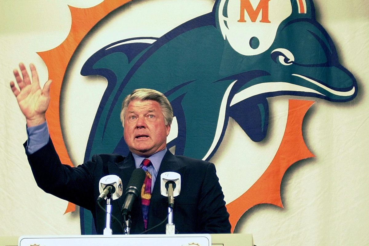 Miami Dolphins head coach Jimmy Johnson on the sidelines in a 1998 game at  Joe Robbie Stadium in Miami Florida Stock Photo - Alamy