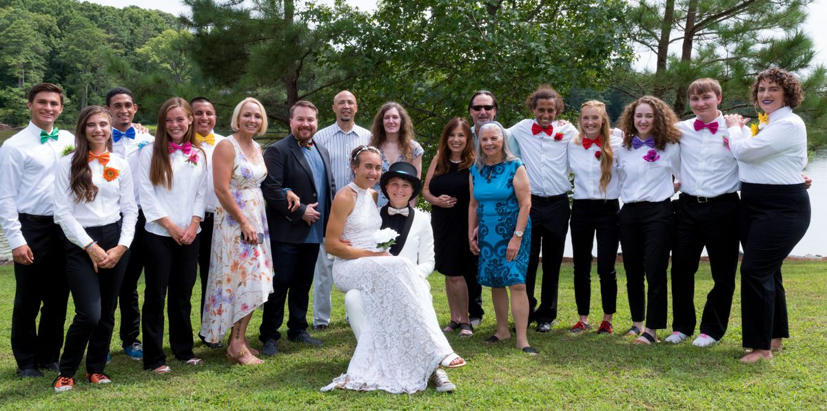 A group wedding photo.