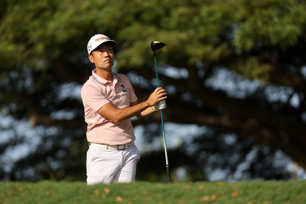Kevin Na of the United States watches his shot from the second tee during the Pro-Am Tournament prior to the start of the Sony Open in Hawaii at Waialae Country Club on January 12, 2022 in Honolulu, Hawaii.