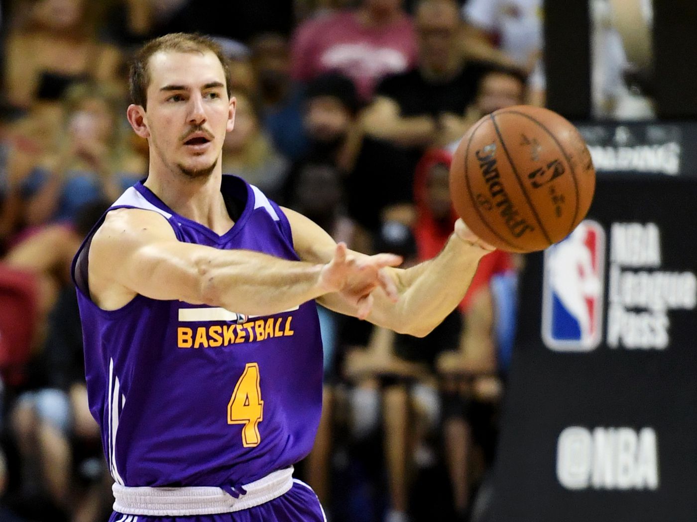 Alex Caruso an example of how two-way contracts can work as he nears days  limit with Lakers – San Bernardino Sun