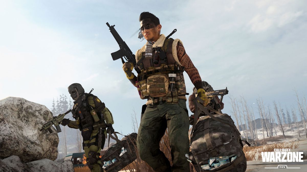 Three soldiers carry bags of cash in a screenshot from Call of Duty: Warzone