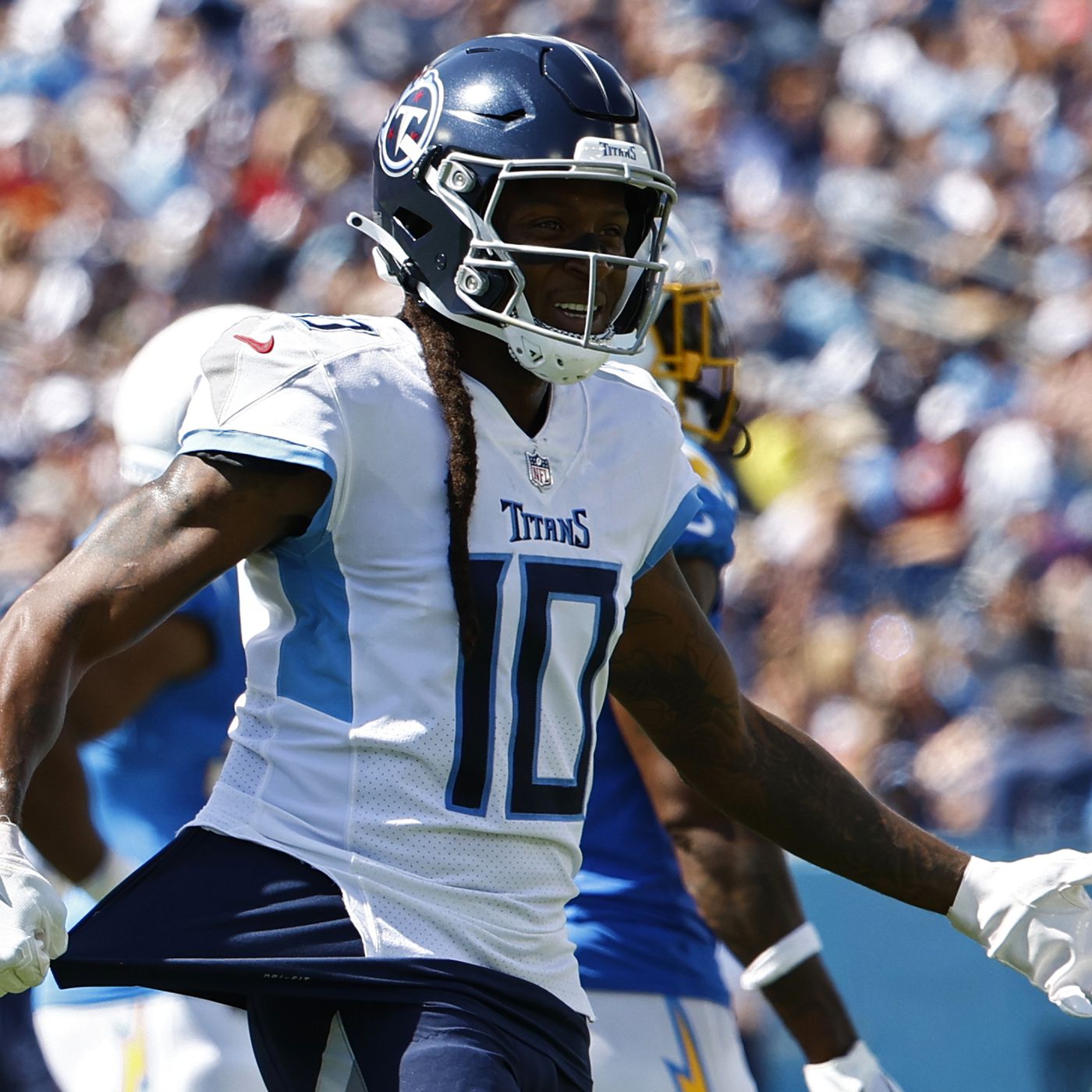 DeAndre Hopkins injury update: How to handle the Titans WR vs