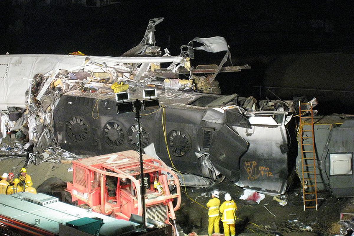 Chatsworth train crash