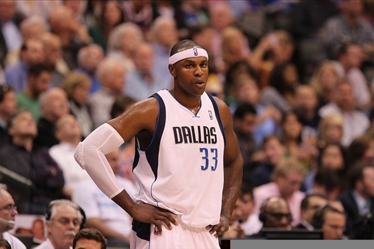 Feb 22, 2012; Dallas, TX, USA; Dallas Mavericks center Brendan Haywood (33) during the game against the Los Angeles Lakers at American Airlines Center.  Mandatory Credit: Matthew Emmons-US PRESSWIRE