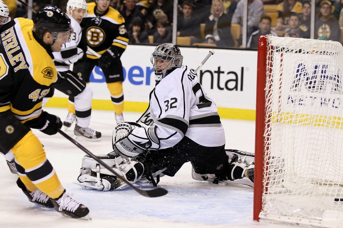 BOSTON, MA - DECEMBER 13:  Jonathan Quick #32 of the Los Angeles Kings is unable to stop a shot by Rich Peverley #49 of the Boston Bruins in the first period on December 13, 2011 at TD Garden in Boston, Massachusetts.  (Photo by Elsa/Getty Images)