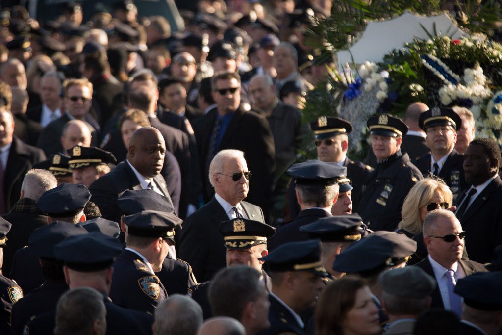 <small><strong>U.S. Vice President Joe Biden arrives outside the funeral of slain New York Police Department (NYPD) officer Rafael Ramos. | Kevin Hagen / Getty Images</strong></small>