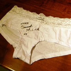 When we woke up this morning we had no idea we would be photographing Sarah Michelle Gellar's underwear before the day was through.