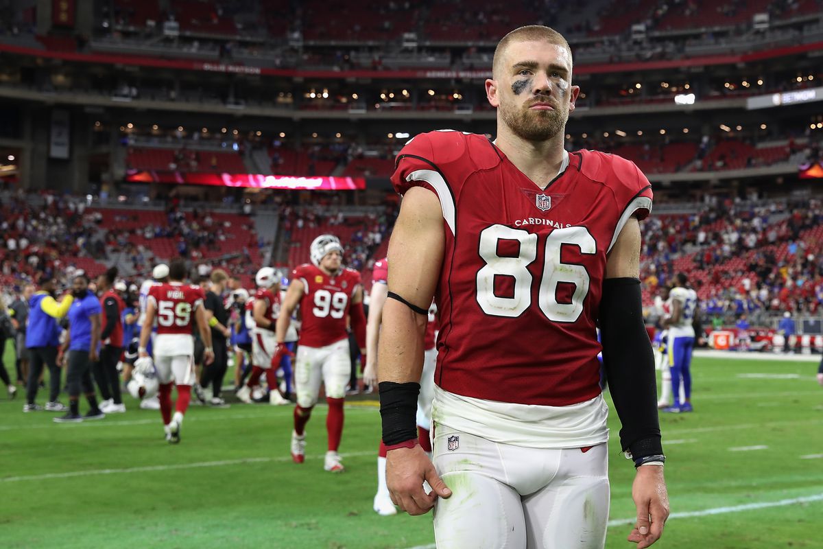 Tight end Zach Ertz #86 of the Arizona Cardinals walks off the field following the NFL game against the Los Angeles Rams at State Farm Stadium on September 25, 2022 in Glendale, Arizona. The Rams defeated the Cardinals 20-12.