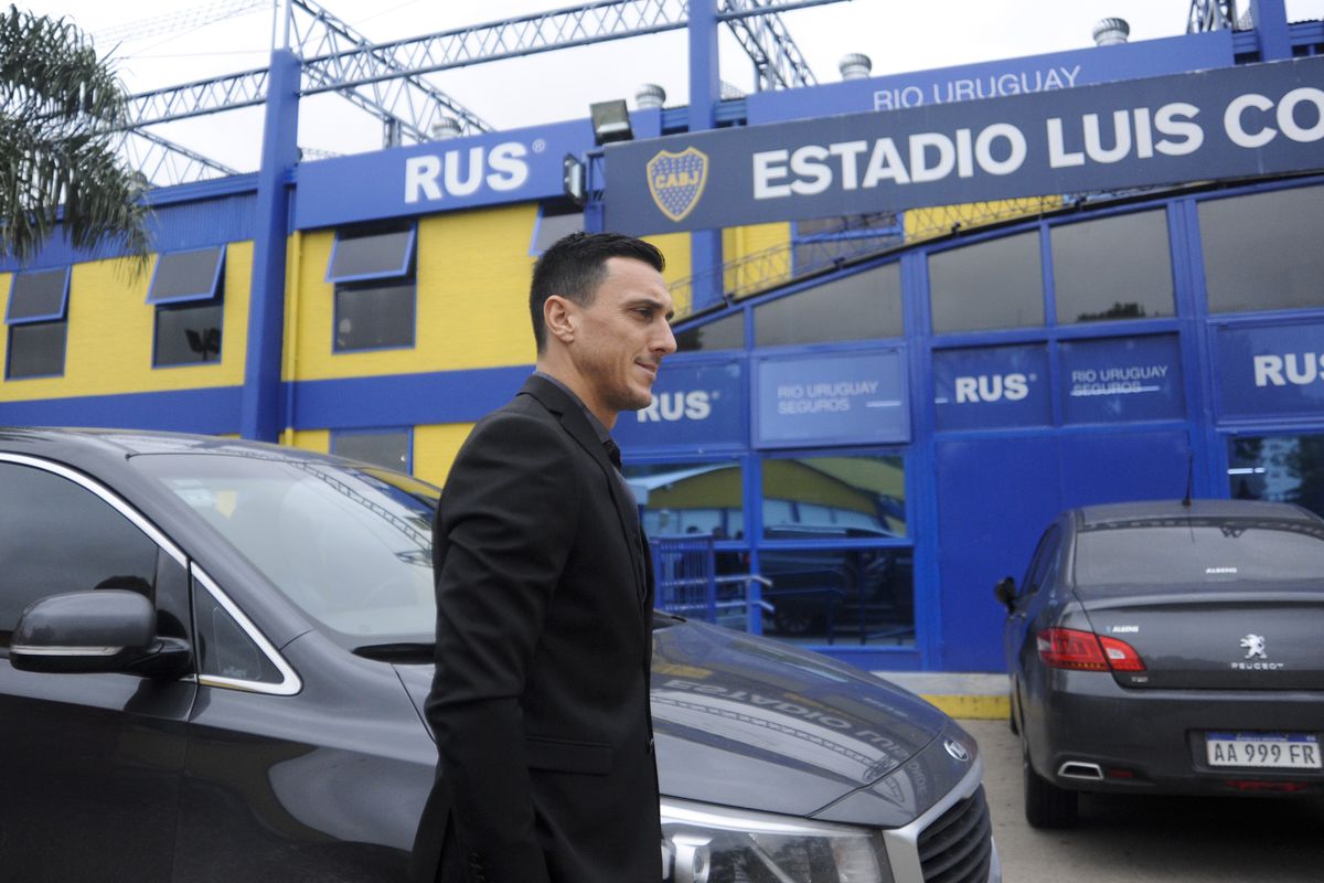 Nicolas Burdisso New Manager Of Boca Juniors