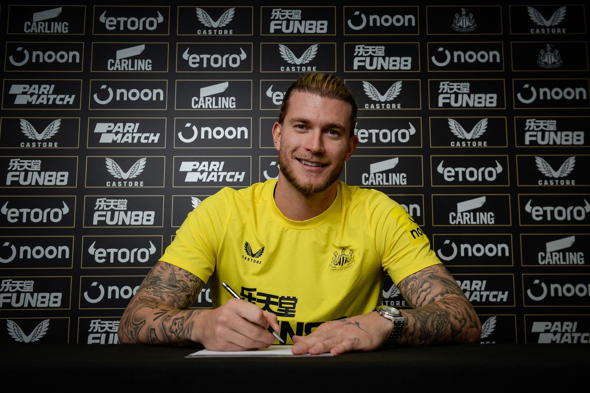 &nbsp;Loris Karius poses for photographs after signing for Newcastle United at the Newcastle Training Centre on September 08, 2022 in Newcastle upon Tyne, England.