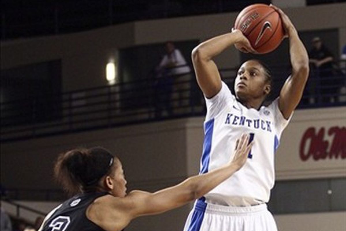 Kentucky needs more consistency from A'dia Mathies tonight.