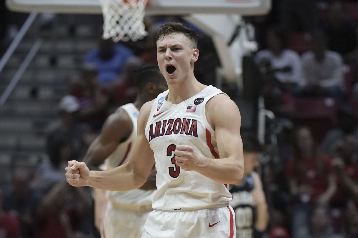 Arizona Wildcats guard Pelle Larsson (3) celebrates against the Wright State Raiders during the second half during the first round of the 2022 NCAA Tournament at Viejas Arena.