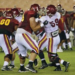 USC's offensive tempo is so quick, OL Erick Jepsen played with his left shoe only halfway on.