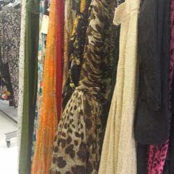Women's gown rack 