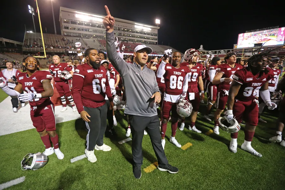 UTSA vs. Troy odds: Opening odds, point spread, total for Duluth Trading Cure Bowl