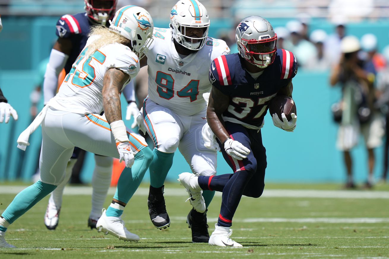 Patriots-Dolphins not flexed out of 1 p.m. ET window in Week 17